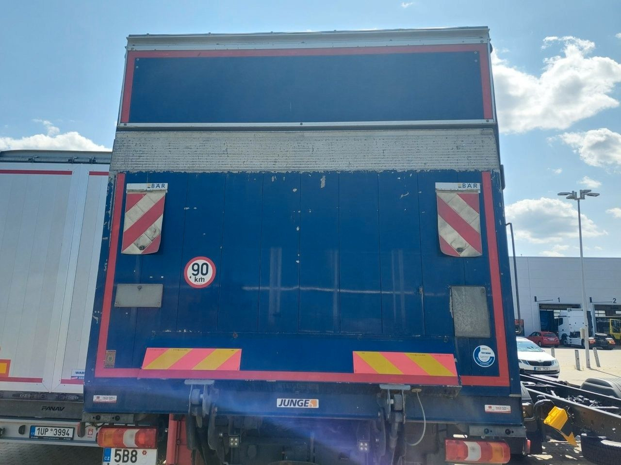 Mercedes-Benz Atego 1224L 4x2 LBW UNFALL!!! - משאית וילונות צד: תמונה 4 Mercedes-Benz Atego 1224L 4x2 LBW UNFALL!!! - משאית וילונות צד: תמונה 4