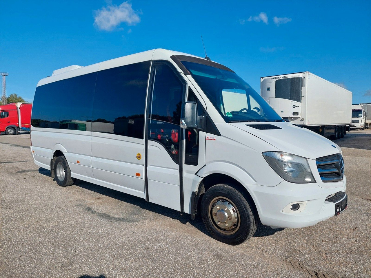 Mercedes-Benz Sprinter 519 CDI - אוטובוס בין עירוני: תמונה 2 Mercedes-Benz Sprinter 519 CDI - אוטובוס בין עירוני: תמונה 2