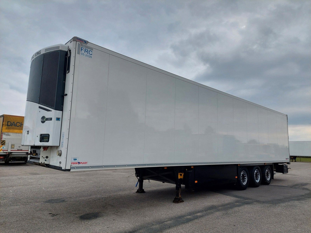 Schmitz Cargobull SKO24 ThermoKing SLXi 300 - 4676 Motorstunden - סמיטריילר עם קירור: תמונה 1 Schmitz Cargobull SKO24 ThermoKing SLXi 300 - 4676 Motorstunden - סמיטריילר עם קירור: תמונה 1