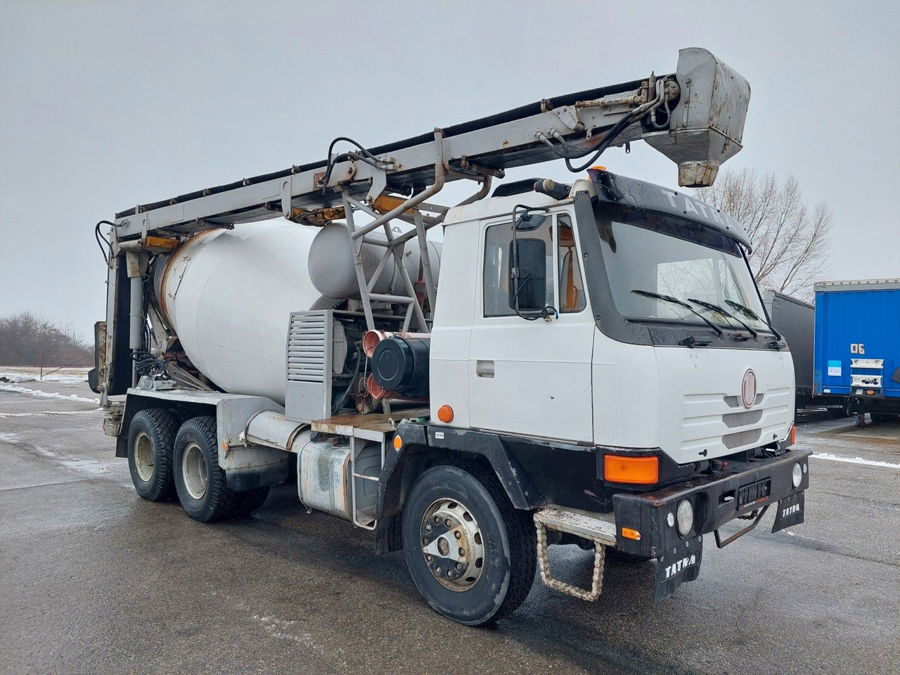 Tatra T815 6x6 mit Fördererband PD-01 - משאית מערבלת בטון: תמונה 2 Tatra T815 6x6 mit Fördererband PD-01 - משאית מערבלת בטון: תמונה 2