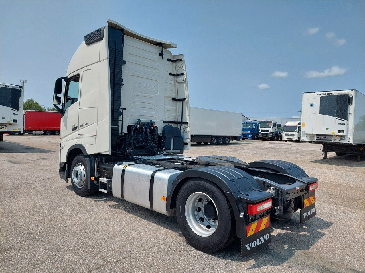 Volvo FH 13 Globetrotter XL 460 I-SAVE - יחידת טרקטור: תמונה 3 Volvo FH 13 Globetrotter XL 460 I-SAVE - יחידת טרקטור: תמונה 3