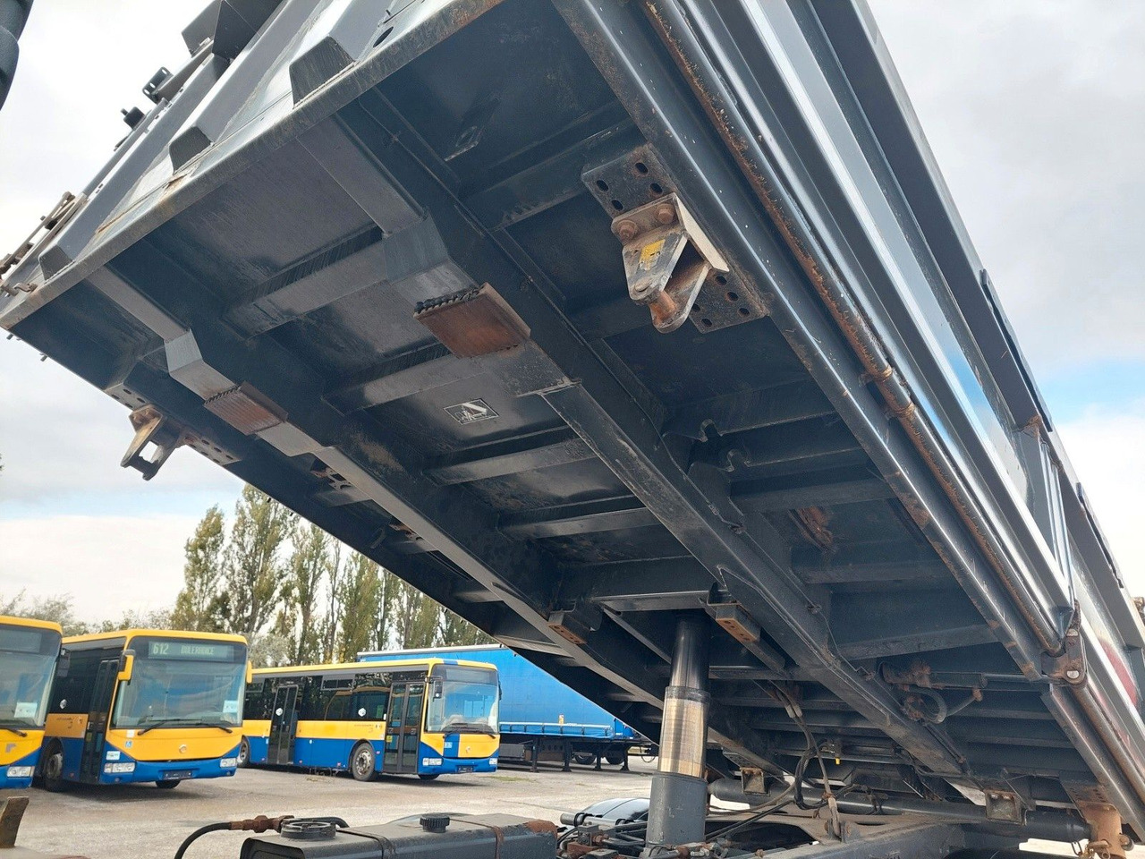 Volvo FMX 460 Meiller Bordmatik 6x4 - מזהיר: תמונה 5 Volvo FMX 460 Meiller Bordmatik 6x4 - מזהיר: תמונה 5