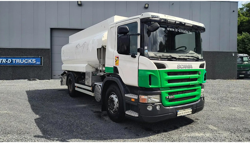 Scania P280 MANUAL GEARBOX- TANK 14000L- RETARDER - משאית מכל: תמונה 2 Scania P280 MANUAL GEARBOX- TANK 14000L- RETARDER - משאית מכל: תמונה 2