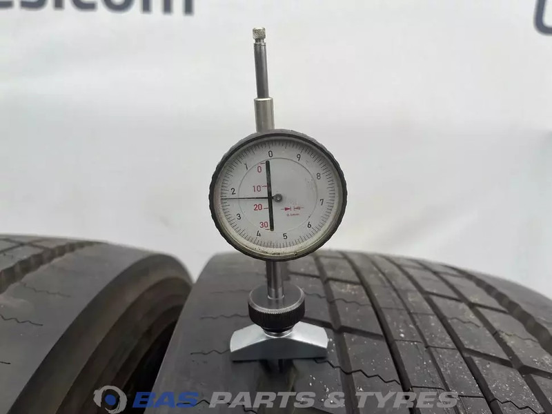 Bridgestone Bridgestone 315/70R22.5 DURAVIS R-STEER002 156/154 M M+S 3PMSF gebruikte set - צמיג עבור משאית: תמונה 3 Bridgestone Bridgestone 315/70R22.5 DURAVIS R-STEER002 156/154 M M+S 3PMSF gebruikte set - צמיג עבור משאית: תמונה 3