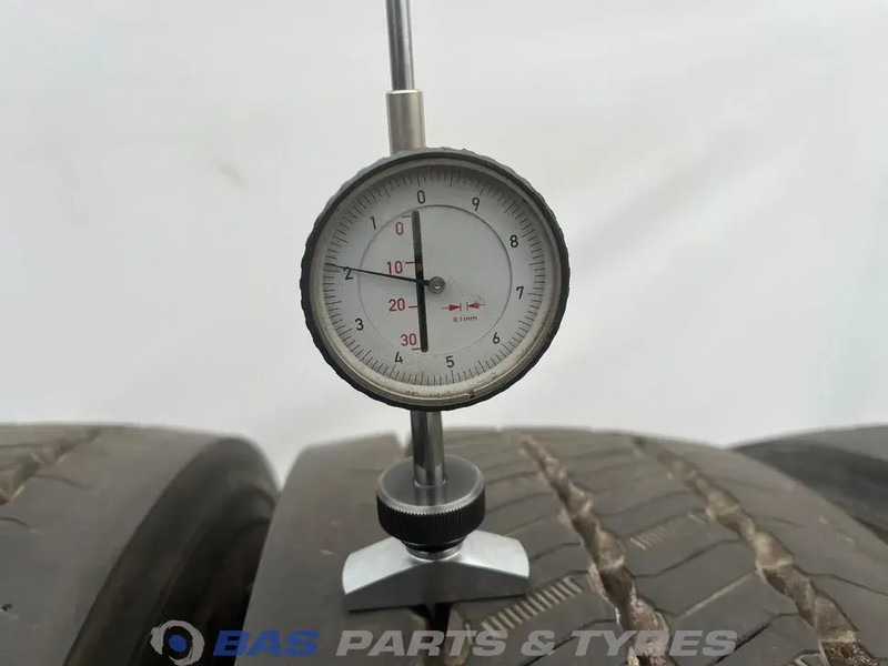 Continental  - צמיג עבור משאית: תמונה 3 Continental  - צמיג עבור משאית: תמונה 3