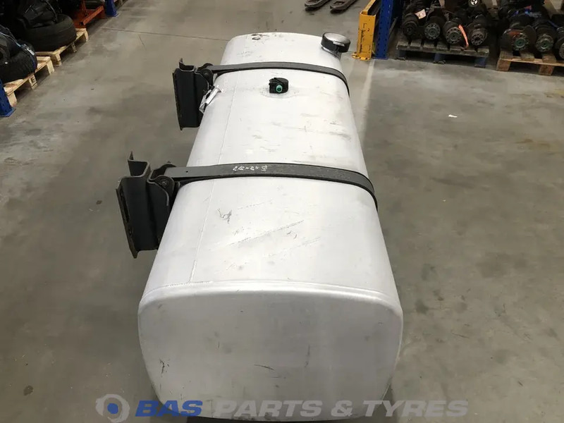 DAF Brandstoftank DAF 690 Liter 1945569 - מכל דלק עבור משאית: תמונה 4 DAF Brandstoftank DAF 690 Liter 1945569 - מכל דלק עבור משאית: תמונה 4