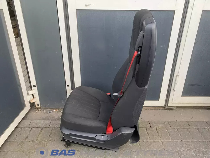 DAF CF Euro 6 Bijrijdersstoel DAF 2105730 - מושב עבור משאית: תמונה 2 DAF CF Euro 6 Bijrijdersstoel DAF 2105730 - מושב עבור משאית: תמונה 2