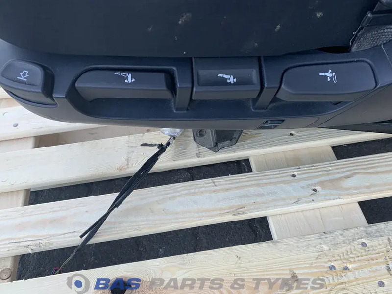 DAF CF Euro 6 Chauffeursstoel DAF 2104648 - מושב עבור משאית: תמונה 5 DAF CF Euro 6 Chauffeursstoel DAF 2104648 - מושב עבור משאית: תמונה 5