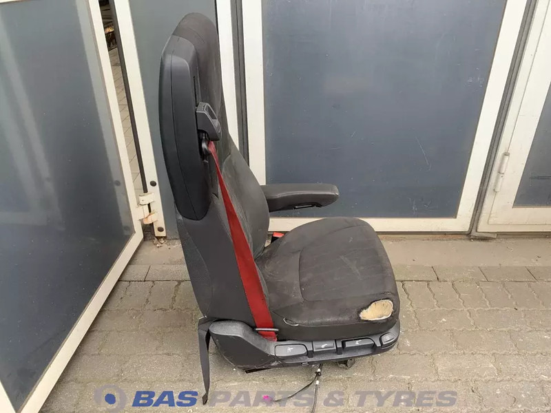 DAF CF Euro 6 Chauffeursstoel DAF 2104662 - מושב עבור משאית: תמונה 4 DAF CF Euro 6 Chauffeursstoel DAF 2104662 - מושב עבור משאית: תמונה 4
