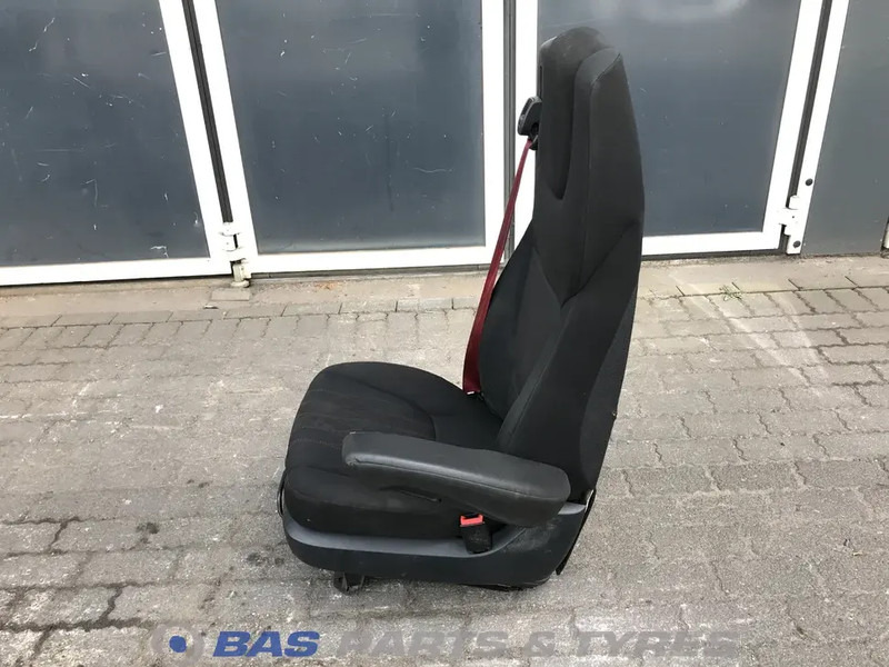 DAF CF Euro 6 - מושב עבור משאית: תמונה 2 DAF CF Euro 6 - מושב עבור משאית: תמונה 2