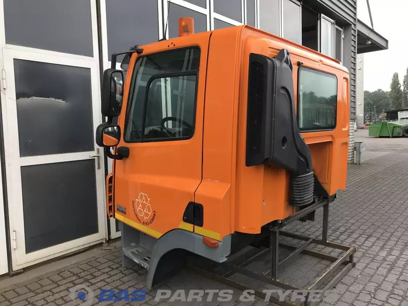 DAF CF (Meerdere types) DAF CF Day Cab L1H1 1944720 - תא ופנים הרכב עבור משאית: תמונה 3 DAF CF (Meerdere types) DAF CF Day Cab L1H1 1944720 - תא ופנים הרכב עבור משאית: תמונה 3