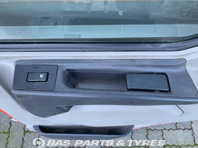 DAF LF45 Euro 4-5 - דלת וחלקים עבור משאית: תמונה 3 DAF LF45 Euro 4-5 - דלת וחלקים עבור משאית: תמונה 3