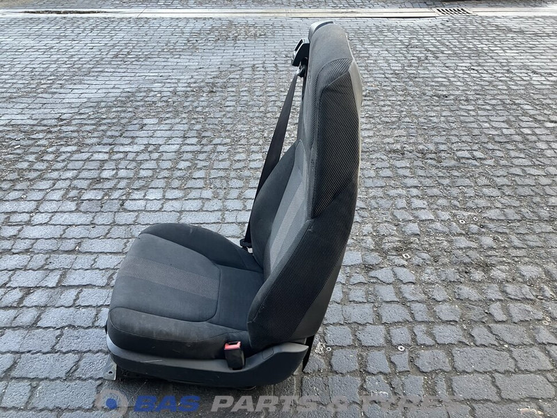 DAF XF G2 Bijrijdersstoel DAF 2438084 - מושב עבור משאית: תמונה 1 DAF XF G2 Bijrijdersstoel DAF 2438084 - מושב עבור משאית: תמונה 1