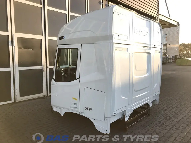 DAF XF G2 DAF Sleeper High Cab L2H2 2196969 - תא ופנים הרכב עבור משאית: תמונה 3 DAF XF G2 DAF Sleeper High Cab L2H2 2196969 - תא ופנים הרכב עבור משאית: תמונה 3
