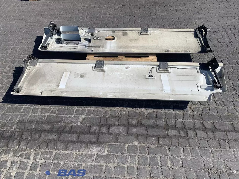 DAF XF105 - גוף וחלק חיצוני עבור משאית: תמונה 2 DAF XF105 - גוף וחלק חיצוני עבור משאית: תמונה 2