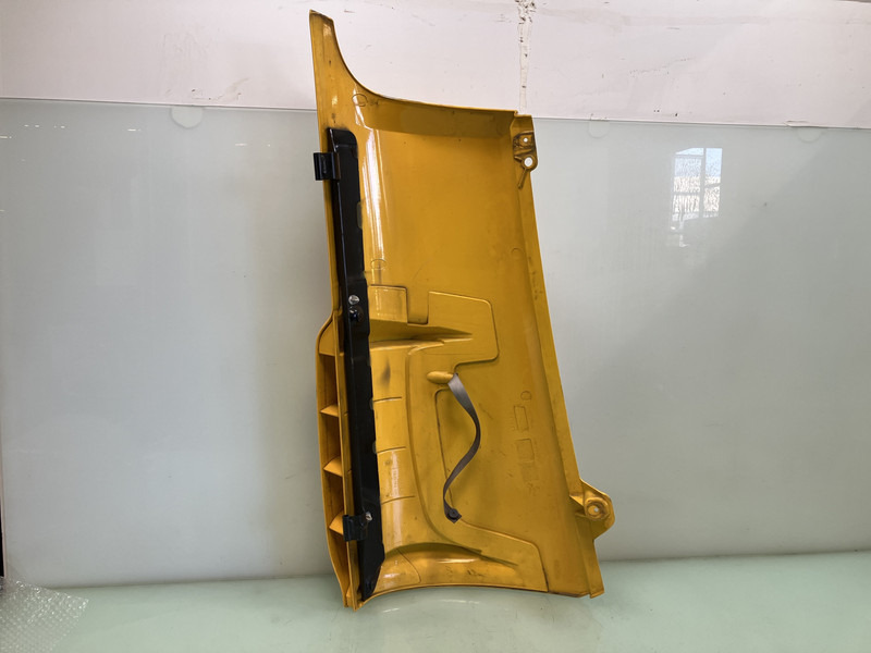 DAF XF106 - פגוש עבור משאית: תמונה 2 DAF XF106 - פגוש עבור משאית: תמונה 2
