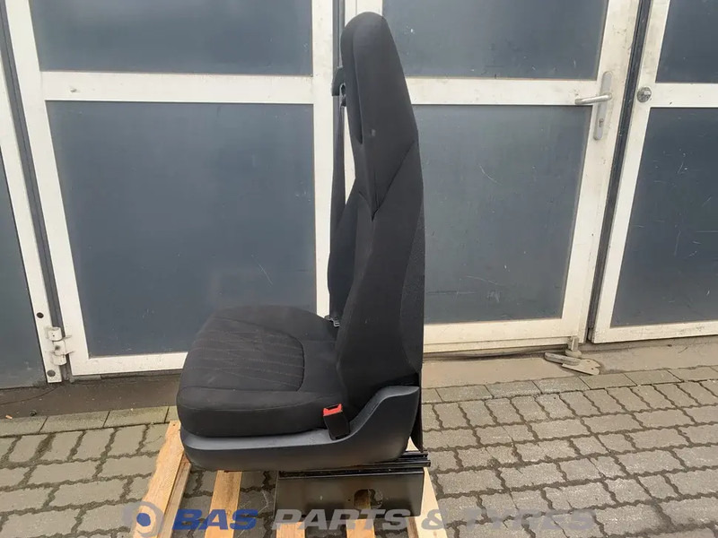 DAF XF106 - מושב עבור משאית: תמונה 2 DAF XF106 - מושב עבור משאית: תמונה 2