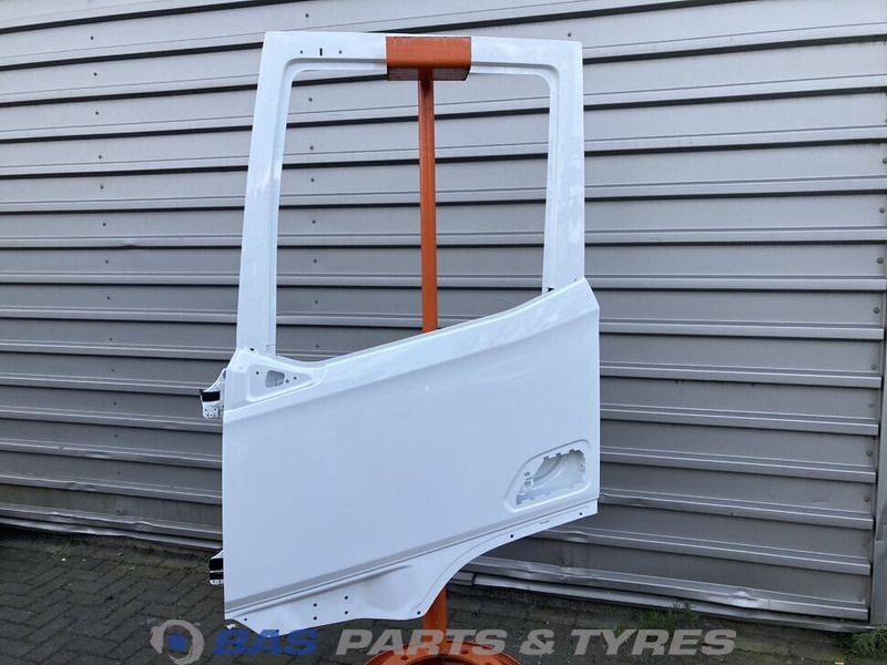 DAF XG - דלת וחלקים עבור משאית: תמונה 1 DAF XG - דלת וחלקים עבור משאית: תמונה 1