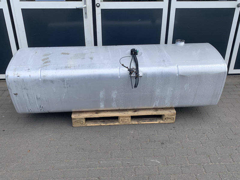 DAF - מכל דלק עבור משאית: תמונה 3 DAF - מכל דלק עבור משאית: תמונה 3