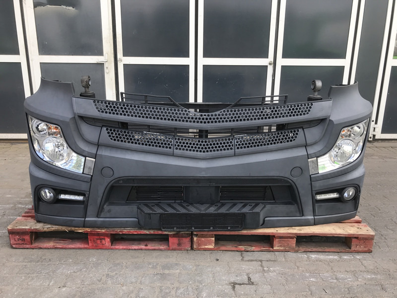 Mercedes-Benz Actros MP4 - פגוש עבור משאית: תמונה 1 Mercedes-Benz Actros MP4 - פגוש עבור משאית: תמונה 1