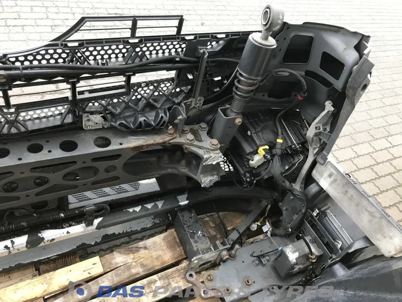 Mercedes-Benz Antos MP4 Bumper Mercedes A 960 310 23 22 - פגוש עבור משאית: תמונה 5 Mercedes-Benz Antos MP4 Bumper Mercedes A 960 310 23 22 - פגוש עבור משאית: תמונה 5