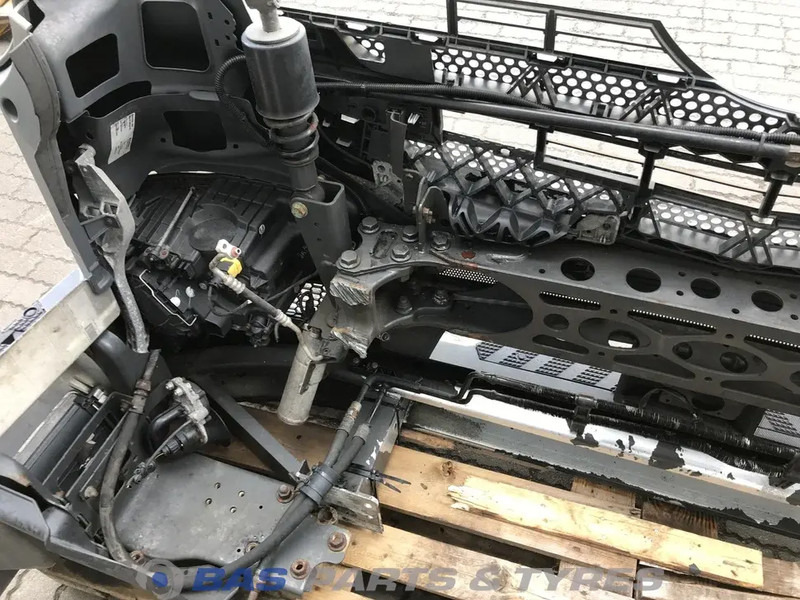 Mercedes-Benz Antos MP4 Bumper Mercedes A 960 310 23 22 - פגוש עבור משאית: תמונה 4 Mercedes-Benz Antos MP4 Bumper Mercedes A 960 310 23 22 - פגוש עבור משאית: תמונה 4