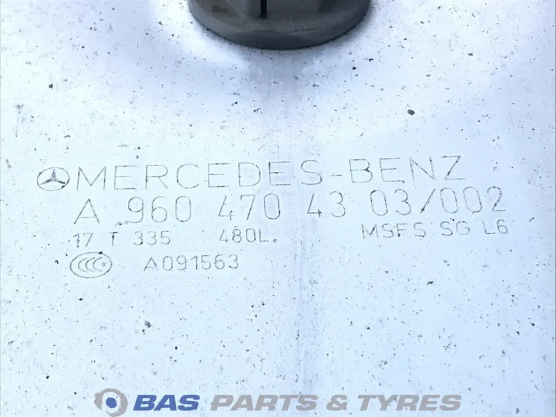 Mercedes-Benz Brandstoftank Mercedes 480 Liter A 960 470 43 03 - מכל דלק עבור משאית: תמונה 5 Mercedes-Benz Brandstoftank Mercedes 480 Liter A 960 470 43 03 - מכל דלק עבור משאית: תמונה 5