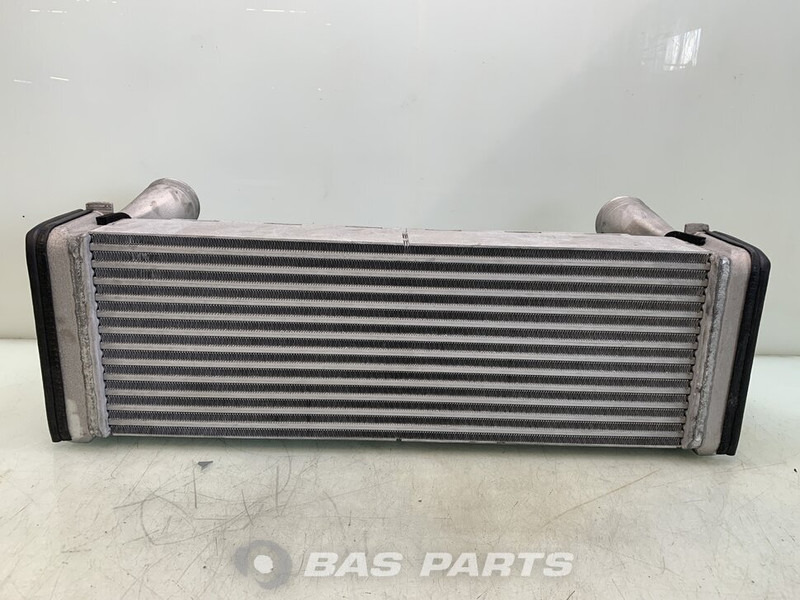 Mercedes-Benz - מקרר פנימי עבור משאית: תמונה 2 Mercedes-Benz - מקרר פנימי עבור משאית: תמונה 2