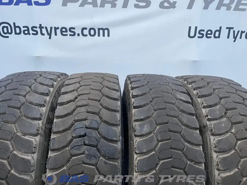 Michelin Remix Michelin Remix 315/80R22.5 X Works D 156/150 K M+S 3PMSF gebruikte set - צמיג עבור משאית: תמונה 2 Michelin Remix Michelin Remix 315/80R22.5 X Works D 156/150 K M+S 3PMSF gebruikte set - צמיג עבור משאית: תמונה 2