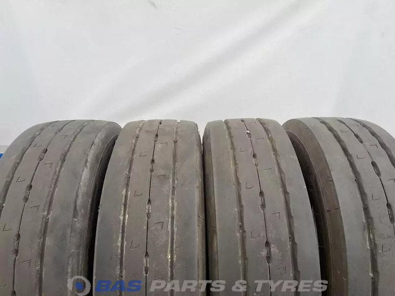 Michelin - צמיג עבור משאית: תמונה 2 Michelin - צמיג עבור משאית: תמונה 2