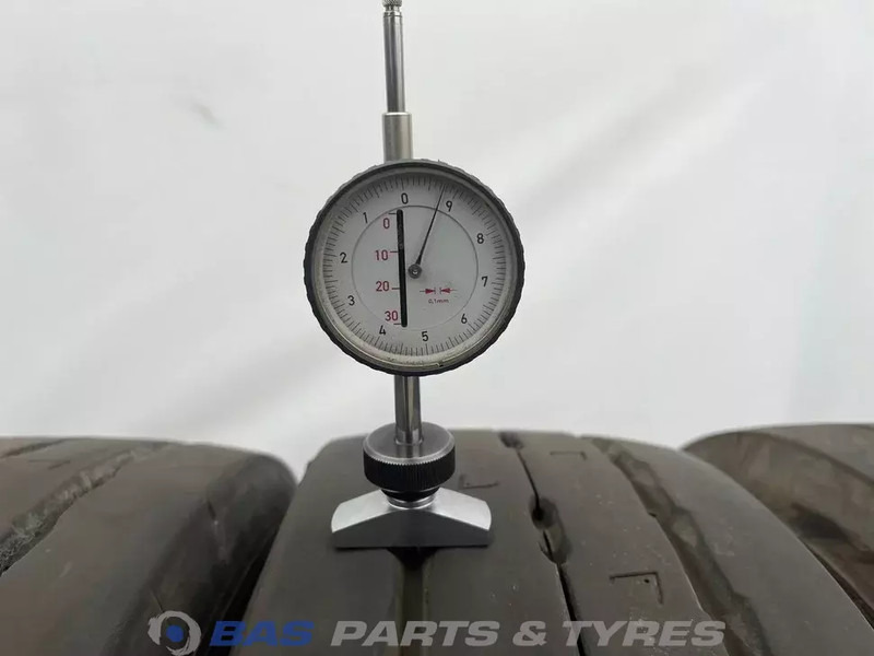 Michelin - צמיג עבור משאית: תמונה 3 Michelin - צמיג עבור משאית: תמונה 3