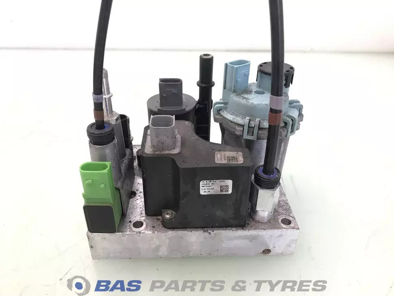 Renault AdBlue pomp Renault 7421679299 - חלקי חילוף עבור משאית: תמונה 3 Renault AdBlue pomp Renault 7421679299 - חלקי חילוף עבור משאית: תמונה 3