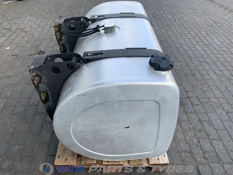 Renault Brandstoftank Renault 490 Liter G0000182 - מכל דלק עבור משאית: תמונה 4 Renault Brandstoftank Renault 490 Liter G0000182 - מכל דלק עבור משאית: תמונה 4