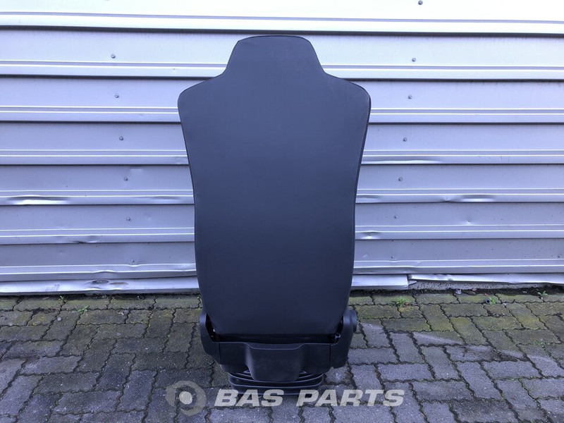 Renault D-Serie - מושב עבור משאית: תמונה 3 Renault D-Serie - מושב עבור משאית: תמונה 3