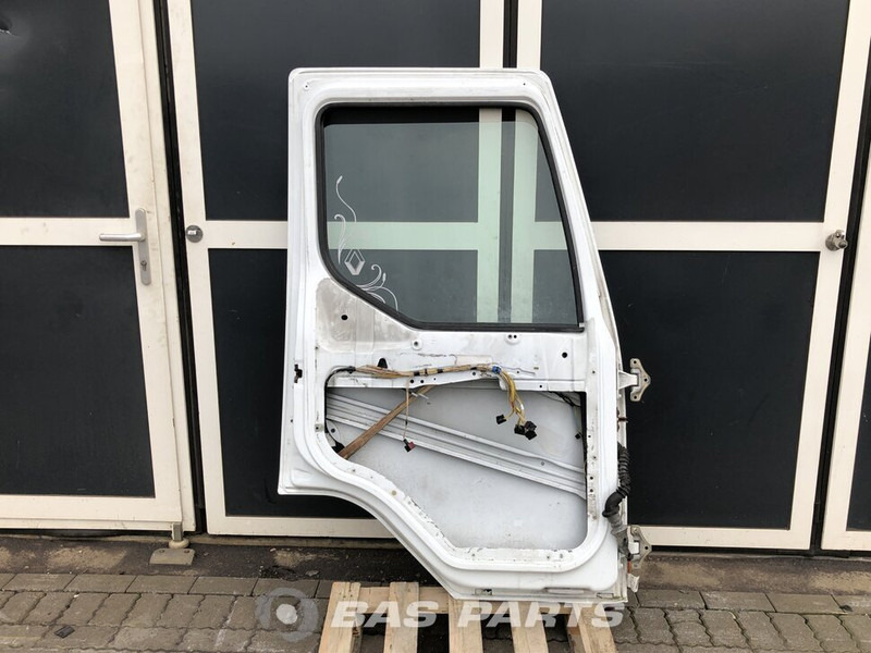 Renault Premium Euro 4-5 - דלת וחלקים עבור משאית: תמונה 2 Renault Premium Euro 4-5 - דלת וחלקים עבור משאית: תמונה 2
