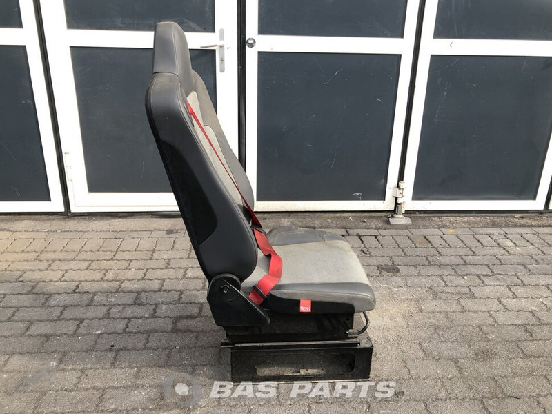 Renault T-Serie Bijrijdersstoel Renault 7482269090 - מושב עבור משאית: תמונה 4 Renault T-Serie Bijrijdersstoel Renault 7482269090 - מושב עבור משאית: תמונה 4