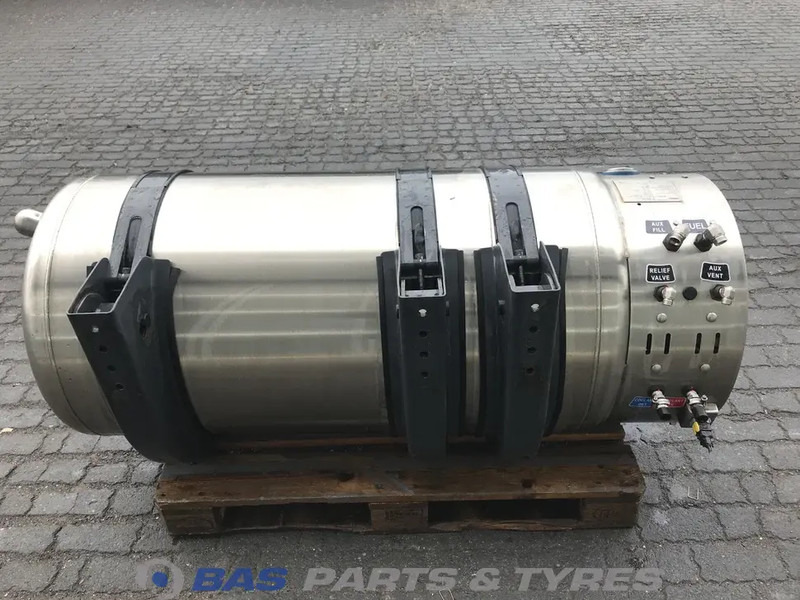 Scania LNG tank Scania 352 Liter 2574686 - מכל דלק עבור משאית: תמונה 3 Scania LNG tank Scania 352 Liter 2574686 - מכל דלק עבור משאית: תמונה 3
