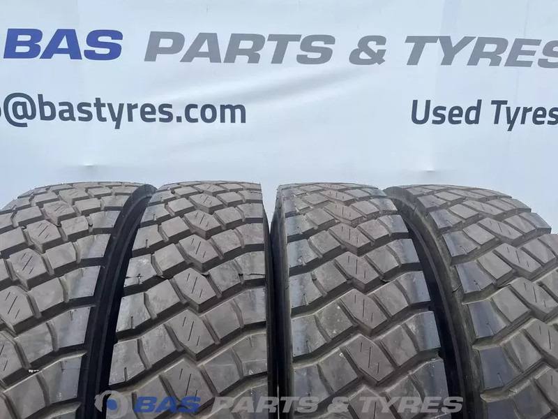 Semperit Semperit 13R22.5 Worker D2 156/150 K M+S 3PMSF gebruikte set - צמיג עבור משאית: תמונה 2 Semperit Semperit 13R22.5 Worker D2 156/150 K M+S 3PMSF gebruikte set - צמיג עבור משאית: תמונה 2