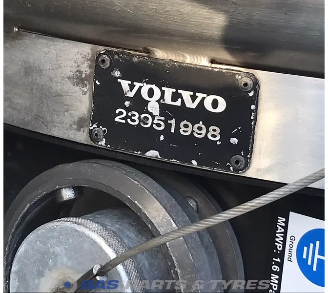 Volvo Brandstoftank Volvo 455 Liter 22866641 - מכל דלק עבור משאית: תמונה 5 Volvo Brandstoftank Volvo 455 Liter 22866641 - מכל דלק עבור משאית: תמונה 5