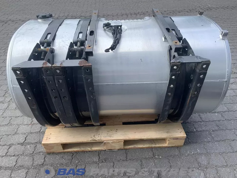 Volvo Brandstoftank Volvo 550 Liter G0000130 - מכל דלק עבור משאית: תמונה 3 Volvo Brandstoftank Volvo 550 Liter G0000130 - מכל דלק עבור משאית: תמונה 3