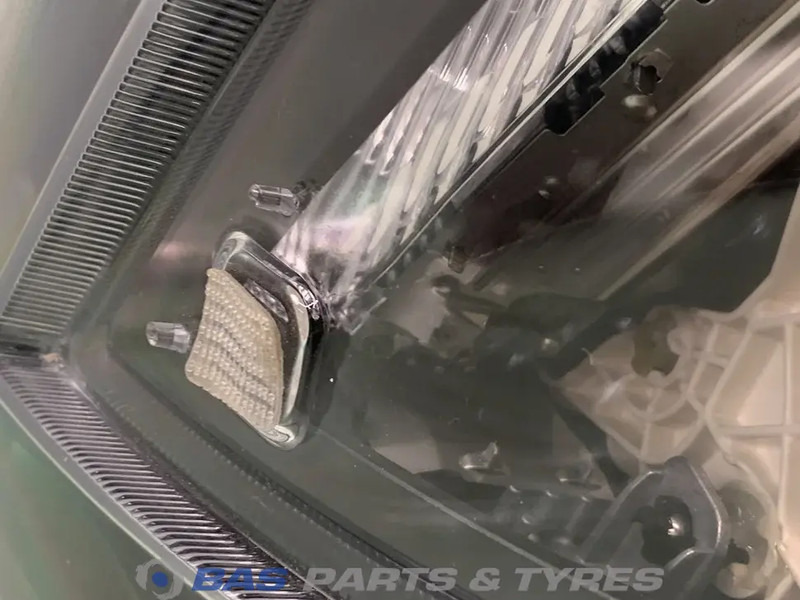 Volvo FH16 (FH5) Koplamp Links 22656781 - פנס קדמי עבור משאית: תמונה 4 Volvo FH16 (FH5) Koplamp Links 22656781 - פנס קדמי עבור משאית: תמונה 4