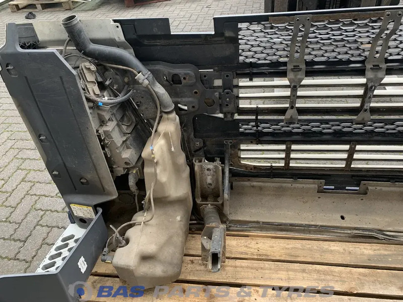 Volvo FH4 Bumper Volvo 82137660 - פגוש עבור משאית: תמונה 4 Volvo FH4 Bumper Volvo 82137660 - פגוש עבור משאית: תמונה 4