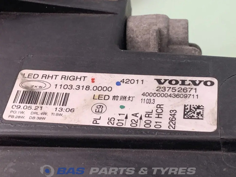 Volvo FH4B Koplamp Rechts 23752671 - פנס קדמי עבור משאית: תמונה 3 Volvo FH4B Koplamp Rechts 23752671 - פנס קדמי עבור משאית: תמונה 3