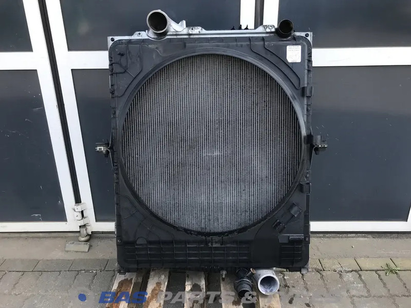 Volvo FH4 - רדיאטור עבור משאית: תמונה 1 Volvo FH4 - רדיאטור עבור משאית: תמונה 1