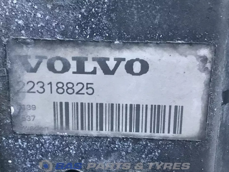 Volvo FH4 - רדיאטור עבור משאית: תמונה 3 Volvo FH4 - רדיאטור עבור משאית: תמונה 3