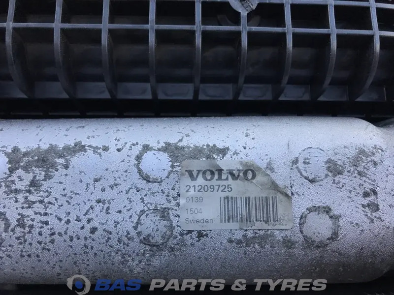 Volvo FM4 Koelerpakket Volvo D11K 330 K1 21649624 - רדיאטור עבור משאית: תמונה 4 Volvo FM4 Koelerpakket Volvo D11K 330 K1 21649624 - רדיאטור עבור משאית: תמונה 4