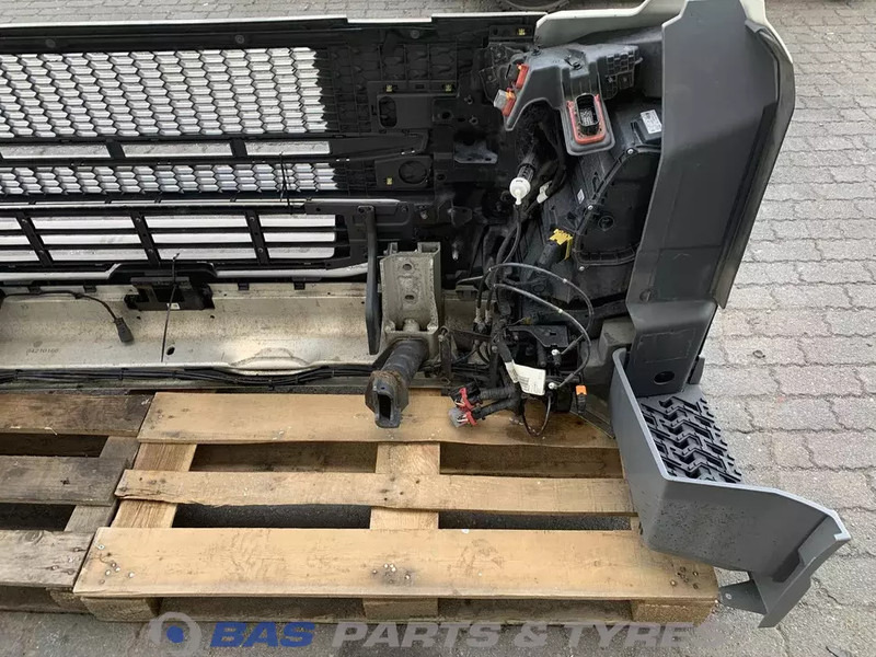 Volvo FM5 Bumper Volvo 82491840 - פגוש עבור משאית: תמונה 5 Volvo FM5 Bumper Volvo 82491840 - פגוש עבור משאית: תמונה 5