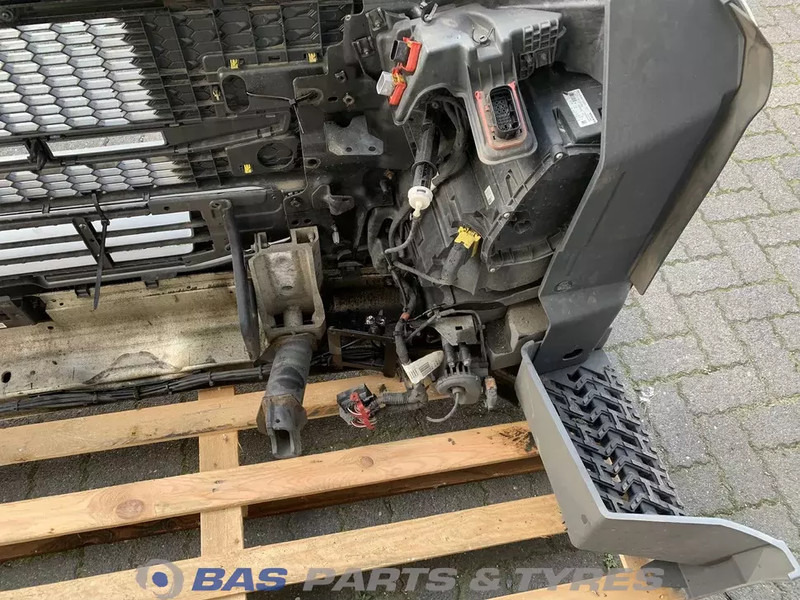 Volvo FM5 Bumper Volvo 84407376 - פגוש עבור משאית: תמונה 5 Volvo FM5 Bumper Volvo 84407376 - פגוש עבור משאית: תמונה 5