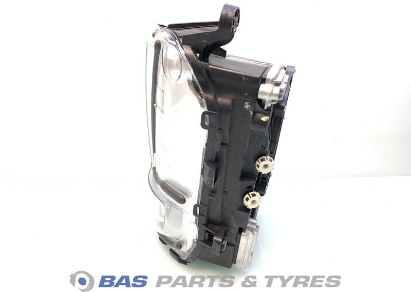 Volvo FM5 - פנס קדמי עבור משאית: תמונה 2 Volvo FM5 - פנס קדמי עבור משאית: תמונה 2
