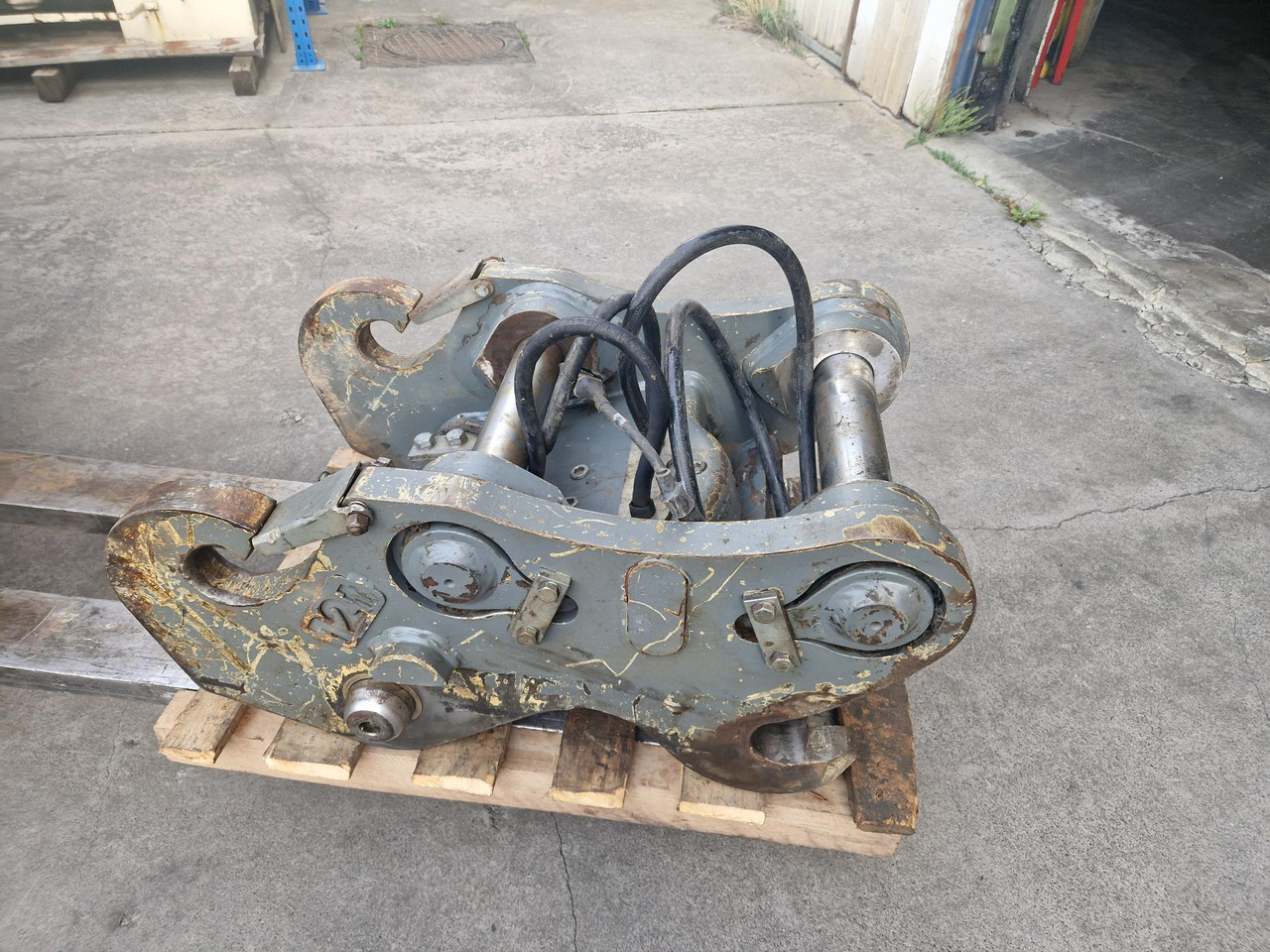 ENGANCHE RAPIDO LIEBHERR SWA48 - מצמד מהיר עבור מכונת בנייה: תמונה 2 ENGANCHE RAPIDO LIEBHERR SWA48 - מצמד מהיר עבור מכונת בנייה: תמונה 2